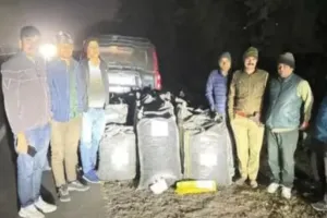 कील लगे पट्टे से रोकी तस्करों की स्कॉर्पियो, 27 कट्टों में भरा 468 किलो डोडा-चूरा जब्त