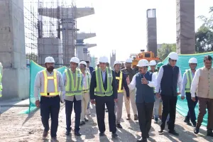 मुख्य सचिव ने मेट्रो का किया निरीक्षण : निर्माण कार्यों का किया गहन अवलोकन, अत्याधुनिक तकनीक के उपयोग की सराहना की