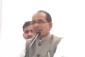 किसानों के लिए बनें हर तरह की सस्ती मशीनें : चलाने में हो आसान, शिवराज ने कहा- इससे समय और श्रम की होगी बचत