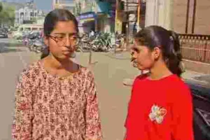 अजमेर में दिनदहाड़े MBBS छात्रा का मोबाइल स्नैच! बाइकर्स ने छोटे धड़े की नसिया के पास किया वारदात, CCTV में कैद बदमाश