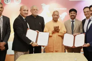 सीएम योगी के सिंगापुर दौरे का पहला दिन सफल: 6,650 करोड़ रुपये के तीन एमओयू किए हस्ताक्षर, रोजगार के अवसर होंगे सृजित 