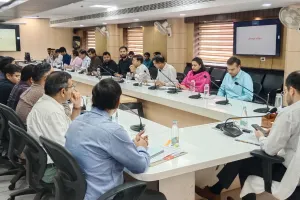 निगम मुख्यालय में समीक्षा बैठक, “मुख्यमंत्री विकसित शहर वार्ड अभियान-2026” के प्रभावी क्रियान्वयन और लंबित प्रकरणों के शीघ्र निस्तारण पर जोर