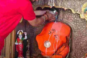 चांदपोल परकोटा गणेश मंदिर मे शनि पुष्य नक्षत्र पर अभिषेक, सिंदूर का चोला चढ़ाकर नवीन पोशाक धारण 