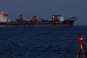 भारत के लिए राहत की खबर : पेट्रोलियम उत्पादों से लदे 2 जहाजों ने होर्मुज जलडमरूमध्य को किया पार, ईरान ने कहा- बिना रूकावट के गुजरने देंगे भारत के जहाज