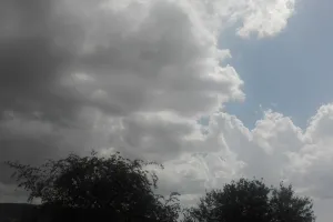 प्रदेश में बदले मौसम का दिखा असर :  तेज गर्मी और लू से राहत, आंधी के साथ बारिश होने की संभावना; जानें कब बरसेंगे बदरा