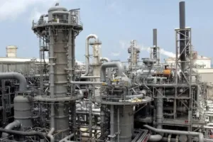 कतर में रास लाफान एलएनजी हब नी हमलों के कारण केन्द्र का एक हिस्सा बंद : नुकसान की मरम्मत में लग सकते हे 5 साल, वैश्विक बाजारों को वर्षों तक के लिए प्रभावित कर सकता है संघर्ष