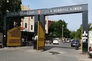 युवती का 16 वर्षों से बंद मुंह जेएलएनएच में सर्जरी कर खोला, यह पहली और सफल सर्जरी