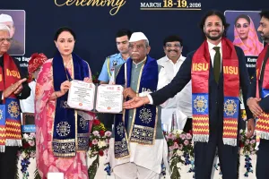 आईआईएस विश्वविद्यालय का 11वां दीक्षांत समारोह : विभिन्न विभागों की 3451 छात्राओं को दी उपाधियां, बागड़े ने कहा-  समारोह नारी-स्वाभिमान और राष्ट्र-नवोन्मेष की समन्वित यात्रा का उत्सव 