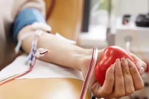 अस्पतालों में ब्लड की कमी, जान पर संकट : एसएमएस सहित अन्य सरकारी अस्पतालों में खून की किल्लत, ब्लड ट्रांसफ्यूजन विभाग ने की ज्यादा से ज्यादा रक्तदान की अपील