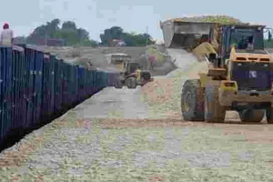 रेलवे पार्सल ट्रांस-शिपमेंट के नियमों में बदलाव, अब इंटरमीडिएट स्टेशनों पर भी बदल सकेंगे पार्सल ट्रेन 