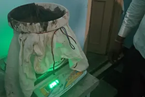 केंद्रीय नारकोटिक्स ब्यूरो की कार्रवाई : मकान से 52.5 किलो अफीम और मिश्रित पानी बरामद, पूछताछ जारी