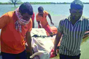 तालाब में डूबे युवक का शव बरामद : SDRF ने चलाया था सर्च ऑपरेशन, अंधेरा होने के कारण हुई परेशानी 