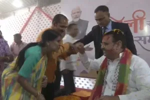 मुख्यमंत्री निवास पर होली महोत्सव : भजनलाल शर्मा ने आमजन संग खेली होली, आमजन को गुलाल लगाकर दी पर्व की बधाई