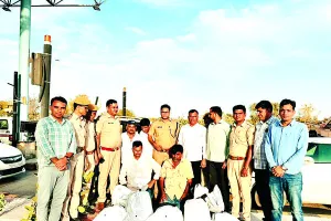 एएनटीएफ का शिकंजा : मध्य प्रदेश से 50 हजार के 2 इनामी तस्कर गिरफ्तार, सवा 5 करोड़ की अफीम जब्त; 6 अलग-अलग कार्रवाई में 12 तस्कर दस्तयाब