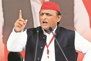 अखिलेश यादव ने लगाया केंद्र सरकार पर सनातन परंपराओं का अपमान का आरोप, शंकराचार्य मुद्दे पर साधा निशाना 