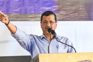 'भारत माँ का सिर मत झुकाओ': अरविंद केजरीवाल ने केंद्र सरकार के ट्रंप के सामने झूकने पर उठाए सवाल, बोले-भारत को रूस से तेल खरीदने की इजाजत देने वाला अमेरिका होता कौन है ?