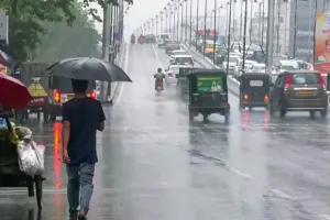 दिल्ली-NCR में मौसम ने ली करवट! एक हफ्ते की गर्मी के बाद हल्की बारिश, मौसम विभाग ने जारी किया येलो अलर्ट