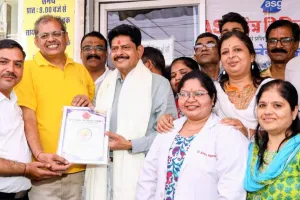 रक्तदान और जांच शिविर का आयोजन: सिविल लाइंस विधायक  गोपाल शर्मा ने ब्लड डोनर्स को प्रशस्ति-पत्र देकर किया सम्मानित