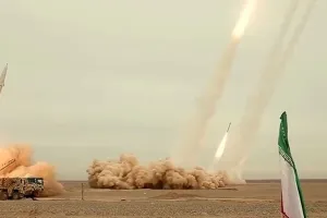 इजरायली सेना का ईरान में बैलिस्टिक मिसाइल ठिकानों पर हमला करने का दावा, नए युद्धकालीन दिशा-निर्देश लागू 