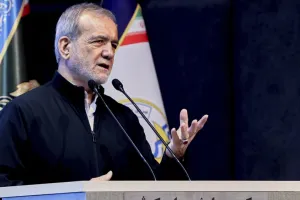 ईरानी राष्ट्रपति मसूद पेजेशकियान का ऐलान: अमेरिका-इजरायल के अलावा अन्य देशों के जहाजों को निकलने का दिया जाएगा रास्ता, पाकिस्तान से क्या हुई बात ?