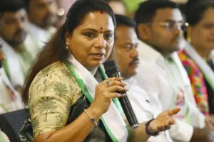 कलवकुंतला कविता ने की तिरुमाला में भगवान वेंकटेश्वर स्वामी की पूजा-अर्चना: नई राजनीतिक पार्टी बनाने का दिया संकेत, दिल्ली आबकारी नीति के मामले में मिली क्लीन चीट