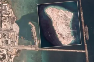 ईरान के 'खारग द्वीप' पर अमेरिका ने किया हमला: फौजी ठिकानों को बनाया निशाना, लेबनान में 12 चिकित्साकर्मियों की मौत