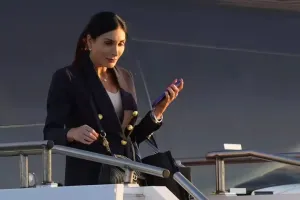 अमेरिकी राष्ट्रपति ट्रंप की कट्टर समर्थक लारा लूमर ने भारत विरोधी टिप्पणियों के लिए मांगी माफी