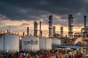 पश्चिम एशिया संकट के बीच केंद्र सरकार का बड़ा फैसला: प्राकृतिक गैस की आपूर्ति पर लगाया एस्मा, घरेलू उपयोगों के लिए गैस की आपूर्ति की सीमा तय