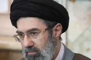 ईरान ने अमेरिका और इजरायल के साथ युद्धविराम की संभावना को नकारा, होर्मुज जलडमरूमध्य बंद होने से गहराया ईंधन संकट