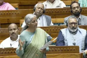 वित्तमंत्री सीतारमण ने कहा, संकटग्रस्त आवास परियोजनाओं को शर्त पूरा होने पर ही मिलेगी मदद