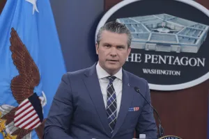 कम पड़ गए 800 अरब! ईरान युद्ध में लागत बढ़ने से पेंटागन ने की 200 अरब डॉलर की मांग, अमेरिकी संसद में छिड़ा सियासी घमासान 