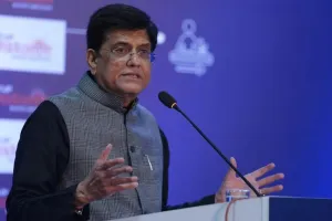 केंद्रीय मंत्री पीयूष गोयल का दावा: ईंधन की कोई कमी नहीं, पश्चिम एशिया संकट पर सरकार की पैनी नजर; एलपीजी सिलेंडरों की कीमतों में वृद्धि और आपूर्ति में कमी की आशंकाओं को किया खारिज