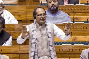 केंद्रीय कृषि मंत्री शिवराज सिंह चौहान ने कहा- तंबाकू स्वास्थ्य के लिए हानिकारक, किसानों को वैकल्पिक फसल उगाने को प्रोत्साहित कर रही है सरकार, कई राज्यों को मिल रहा योजना का लाभ