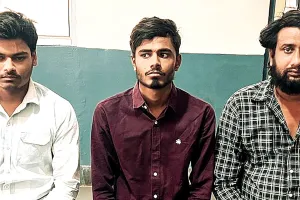 इंस्टाग्राम और जस्ट डायल पर फर्जी विज्ञापन देकर ठगी करने वाले तीन ठग गिरफ्तार, जानें पूरा मामला 