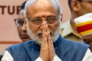 उप राष्ट्रपति राधाकृष्णन के दौरे के दौरान सड़क पर घंटों फंसा रहा मरीज, विपक्ष ने की केंद्र सरकार की आलोचना 