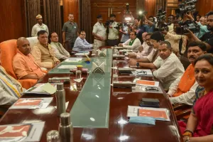 योगी मंत्रिमंंडल की अहम बैठक आज: उत्तर प्रदेश निजी बिजनेस पार्क विकास योजना-2025 ​सहित 23 प्रस्तावों पर लग सकती है मुहर, इन मुद्दों पर हुई चर्चा  