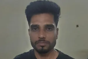 मकान से नशे की खेप बरामद, तस्कर गिरफ्तार