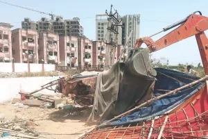 जेडीए की कार्रवाई : सड़क सीमा से हटाए अस्थाई अतिक्रमण, बांस-तंबू और झुग्गी झोंपडियां लगाकर कर रखे थे अतिक्रमण