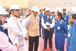 सीएम पहुंचे पचपदरा रिफाइनरी : ढाई घण्टे उच्च स्तरीय समीक्षा, सुरक्षा-तकनीक पर उठे सवाल