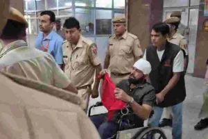 हाईसिक्योरिटी जेल में बंद गैंगस्टर ने दोबारा बैरक से फोड़ा अपना सिर, पुलिस सुरक्षा के साथ इलाज के लिए लाया गया जेएलएन अस्पताल