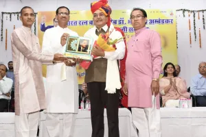 अरावली गणपति नगर रेलवे कॉलोनी जयपुर में भव्य आयोजन : बाबा साहेब डॉ. भीमराव अम्बेडकर  की 135वी जयंती समारोह धूमधाम से मनाई, पार्वती वर्मा टीम ने दीं सांस्कृतिक प्रस्तुतियां