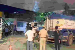 पेट्रोल पंप पर बाइक में लगी आग : दो वाहन चपेट में आए, समय रहते टला बड़ा हादसा