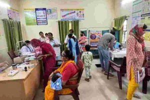 झुलसा रही गर्मी : हीट स्ट्रोक का बढ़ा खतरा, अस्पतालों में गर्मी जनित बीमारियों के मरीजों की बढ़ी संख्या 