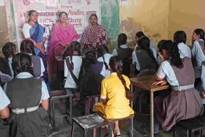 बालिकाओं के लिए जागरूकता कार्यक्रम आयोजित : ऑनलाइन ठगी, फर्जी कॉल, सोशल मीडिया दुरुपयोग से बचाव के बताए उपाय 