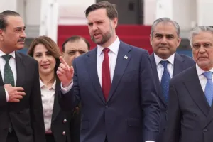 अमेरिका-ईरान बातचीत की तैयारियां पूरी : दोनों देशाों के प्रतिनिधिमंडल पहुंचे, विनाशकारी संघर्ष के बाद घोषित युद्धविराम को स्थायी बनाने की दिशा में अहम कदम