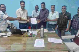 रोडवेज कर्मचारियों का विशाल प्रदर्शन : समस्याओं के समाधान को लेकर उठाई आवाज, 14 सूत्रीय मांगपत्र सौंपा