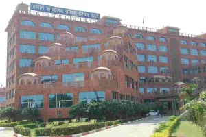 दोहरीकरण कार्य के कारण रेलसेवाएं मार्ग परिवर्तित : उत्तर पश्चिम रेलवे ने जारी किया शेड्यूल, यात्रियों को सतर्क रहने की सलाह