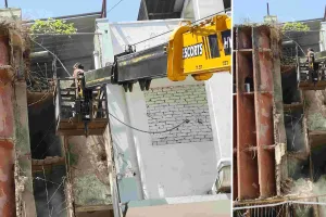 अजमेर के जेएलएन अस्पताल में जर्जर कॉलम हटाया, बड़े हादसे का टला खतरा