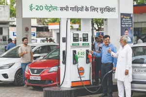 नई-पुरानी सभी गाड़ियाँ के लिए ए20 पेट्रोल अनुकूल, बस पेट्रोल टैंक में पानी न पहुंचने दें