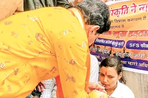 विधायक के आश्वासन के बाद विद्यार्थियों का अनशन स्थगित : राजस्थानी भाषा एवं संस्कृति के स्वतंत्र विभाग की स्थापना की मांग को लेकर छात्र कर रहे थे आन्दोलन, भूख हड़ताल पर थे 2 छात्र